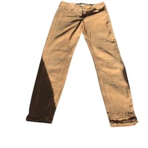 Juniors size 3/26 celebrity pink mid rise skinny jeans